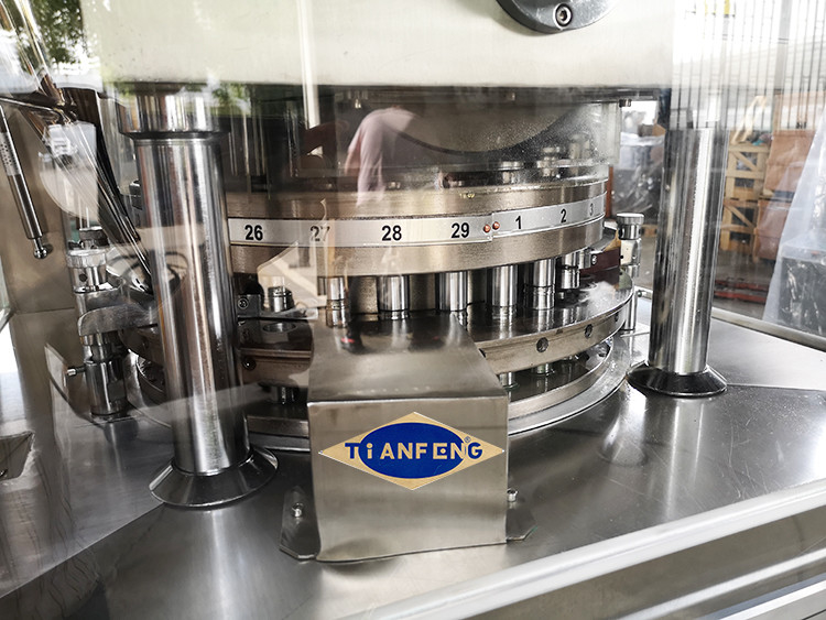 Máquina giratória automática da imprensa da tabuleta de ZPW29 ZPW31 para PCes de sal 150000 dos doces/hora