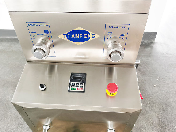 Prensa de comprimidos industrial com motor de 2,2 KW para espessura máxima de comprimido de 6 mm e comprimidos