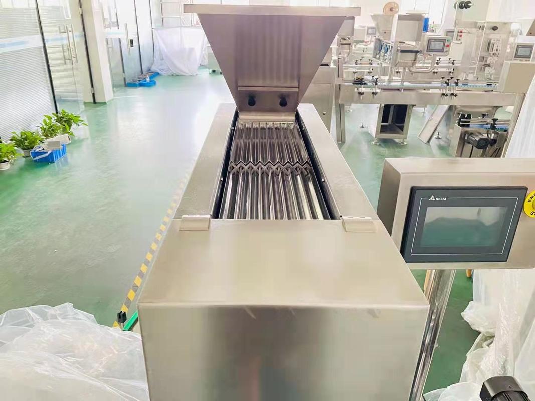 Máquina de preenchimento e contagem automática de tipo a motor elétrico para tensão de 50 Hz/60 Hz e preenchimento preciso