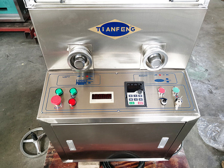Máquina de fabricação de pílulas rotativa automática de alta velocidade com molde de punção de forma irregular