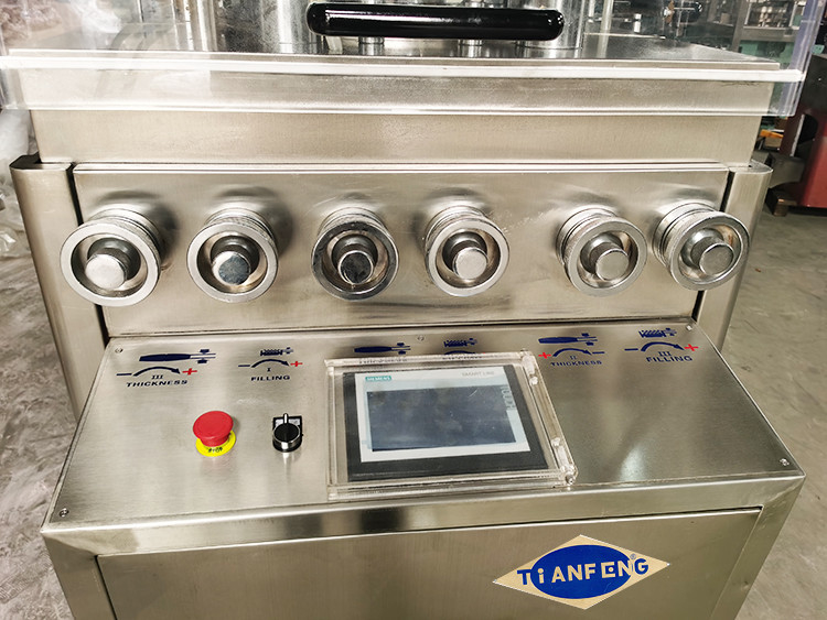 100 KN tipo giratório 21500 partes da máquina da compressão da tabuleta de 3 camadas/hora